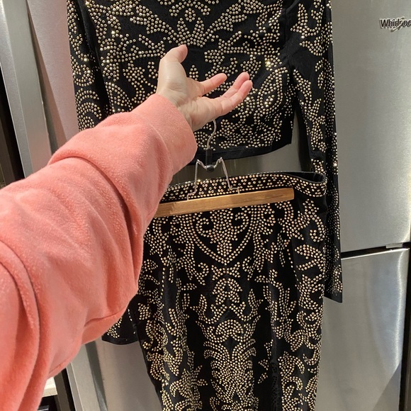 Two Piece Gold/Black Mesh Outfit - Picture 8 of 8